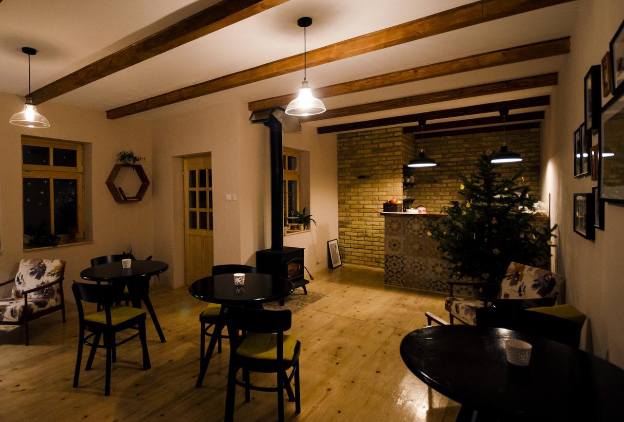 Bed and Breakfast Ethno&Coffee House Tulip Glozan Екстер'єр фото